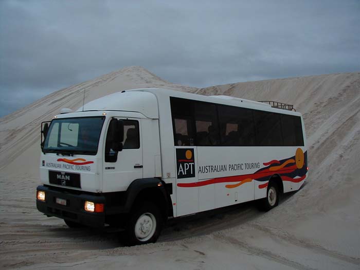 Автобус 4. Mitsubishi c4 Bus. Атлантрасс автобусы. Hyundai 4 WD автобус. Ман автобус полноприводный.